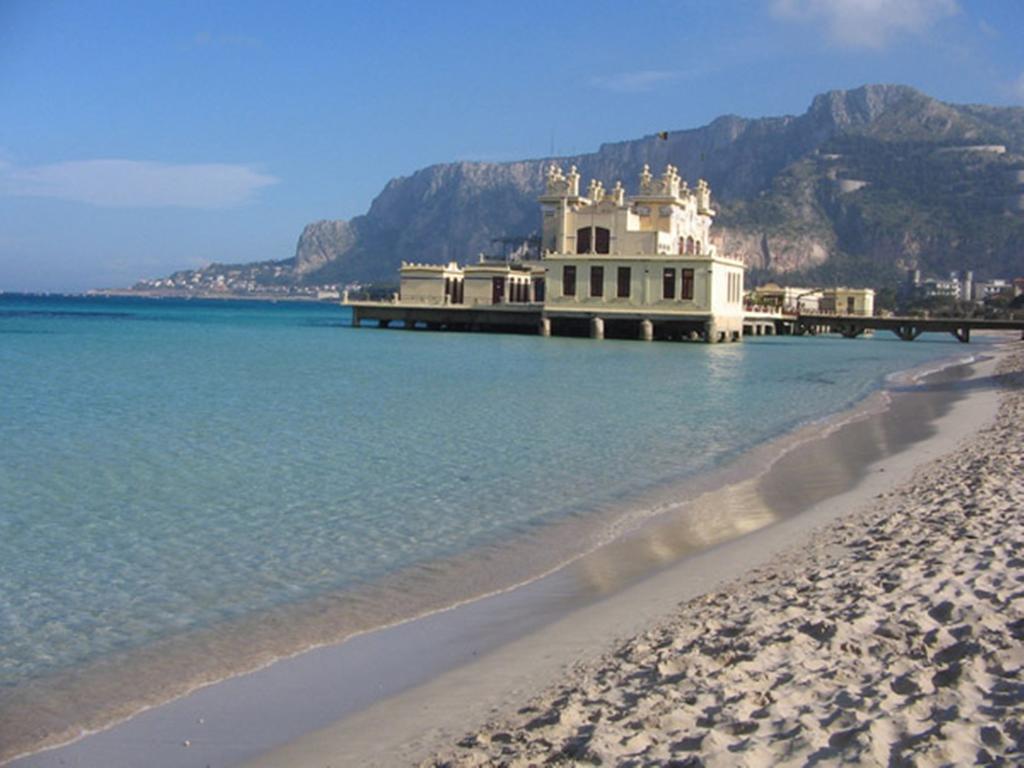 Casa Vacanze Filippa Balestrate Exterior foto